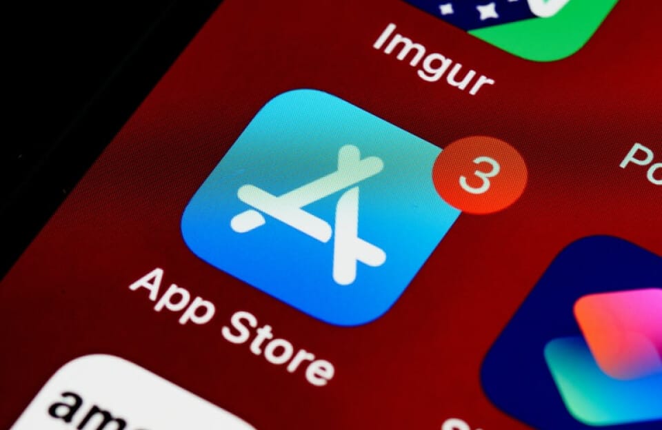 V.F. Corp Prepares for Q1 Earnings Amid Vans Restructuring Challenges