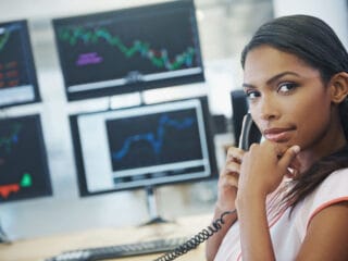 Hyperliquid vs Solana: Cryptocurrency Challenge  2025?